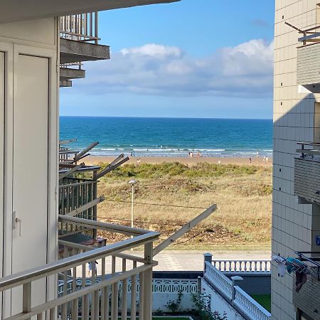 Piso Primera Linea De Playa Laredo Eksteriør billede